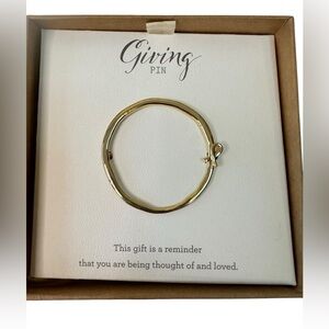 Demdaco Gold Tone GIVING PIN Circle With Ribbon Brooch/Pin In Gift‎ Box